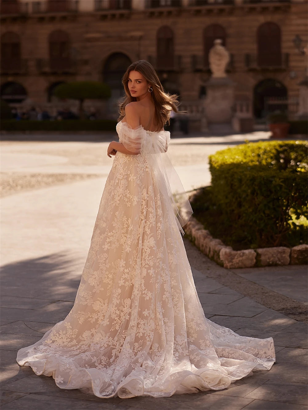 off shoulder boho wedding dress Organza Sweetheart the Brida Ivory / 16W y2k 2000 This bell sleeve wedding STAUD, Mini Phare Silk Select Suit Size:EU56/US46