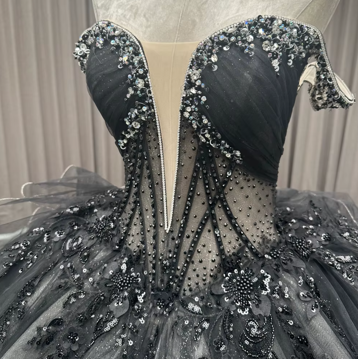 black and silver quinceanera dresses Black Sleeveless Quinceanera Dresses Sweetheart Appliques Lace Up Ball Gown