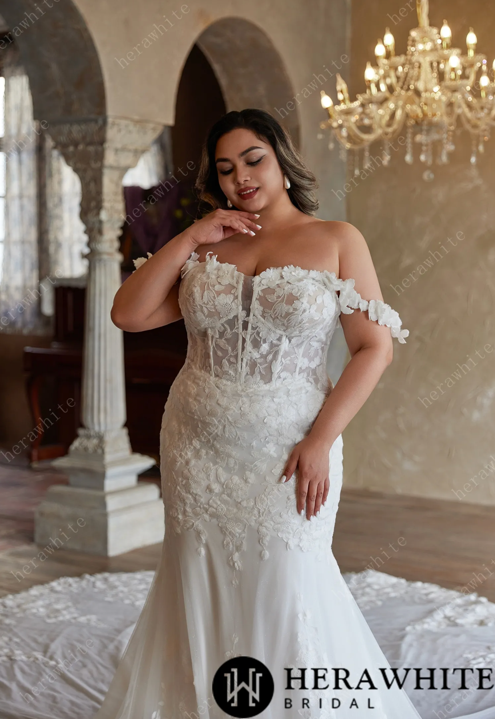 mermaid wedding dress size 16 Plus Size Wedding Dress Mermaid Silhouette with Chapel Train 2 / Same As Photo