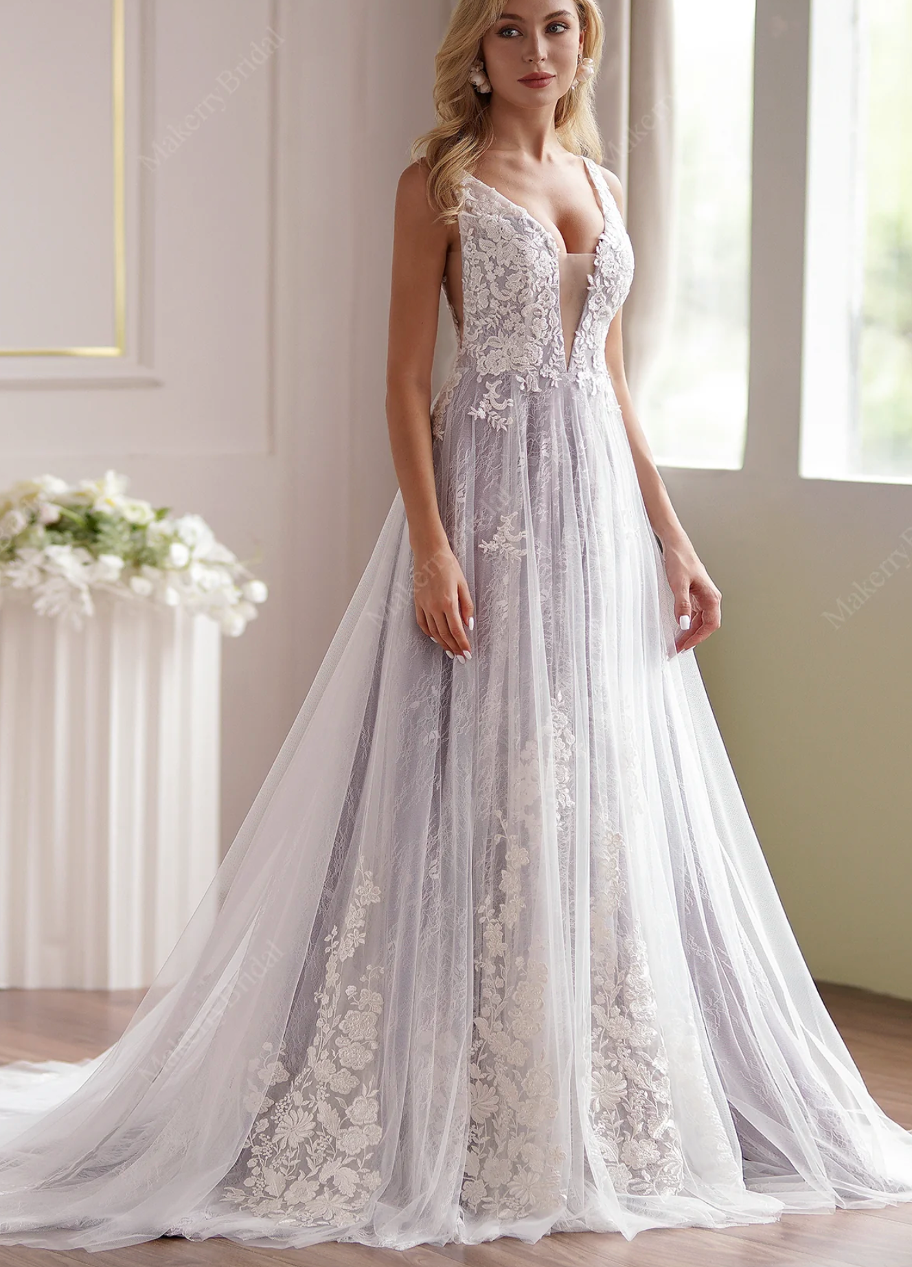 lavender bridal dresses Wedding Dress Plunge Neckline Beaded Lace Gown romantic touch Illusion bodice Size:12p Light purple gown independence day outfit STYLING SWEATER DRESSES FOR