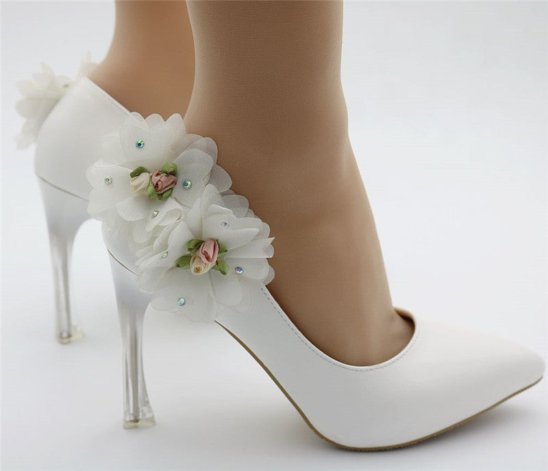 White Flowers Beautiful Wedding Shoes Stiletto Waterproof