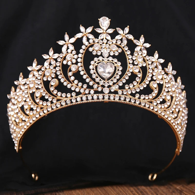 Wedding Tiara Crown Crystal Bridal Hair Accessory, This Elegant Princess Crown features a stunning waterdrop heart crystal centerpiece,
