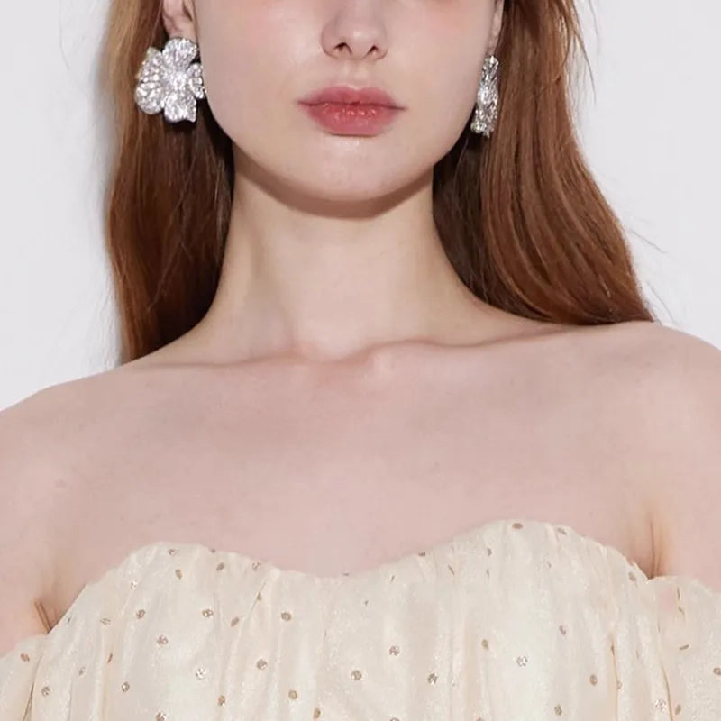 Cubic Zirconia Crystal Flower Earrings For Women Accessory, Add a touch of sparkle and elegance to your wardrobe 