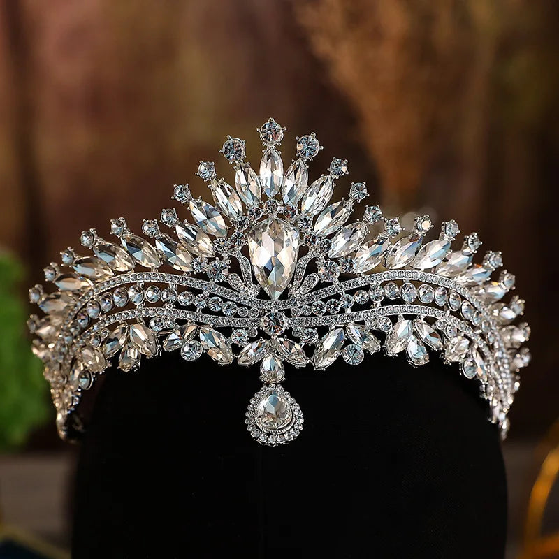 Wedding Tiara Vintage 1920 Crystal Party Crown Hair Accessory, Elevate your party look with our Silver Drop Crystal Bridal Tiara Crown.