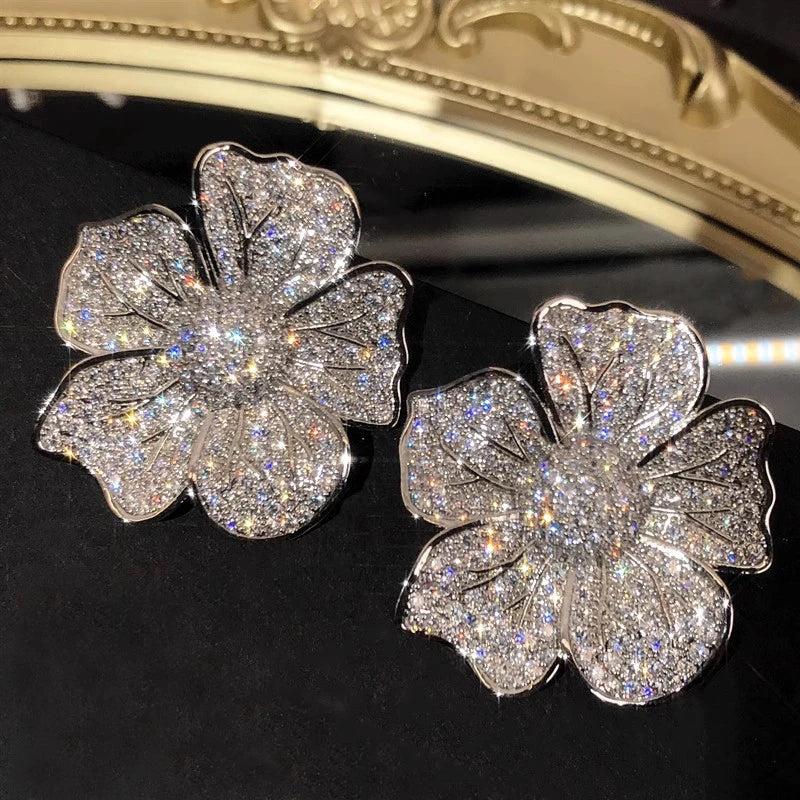 Cubic Zirconia Crystal Flower Earrings For Women Accessory, Add a touch of sparkle and elegance to your wardrobe 