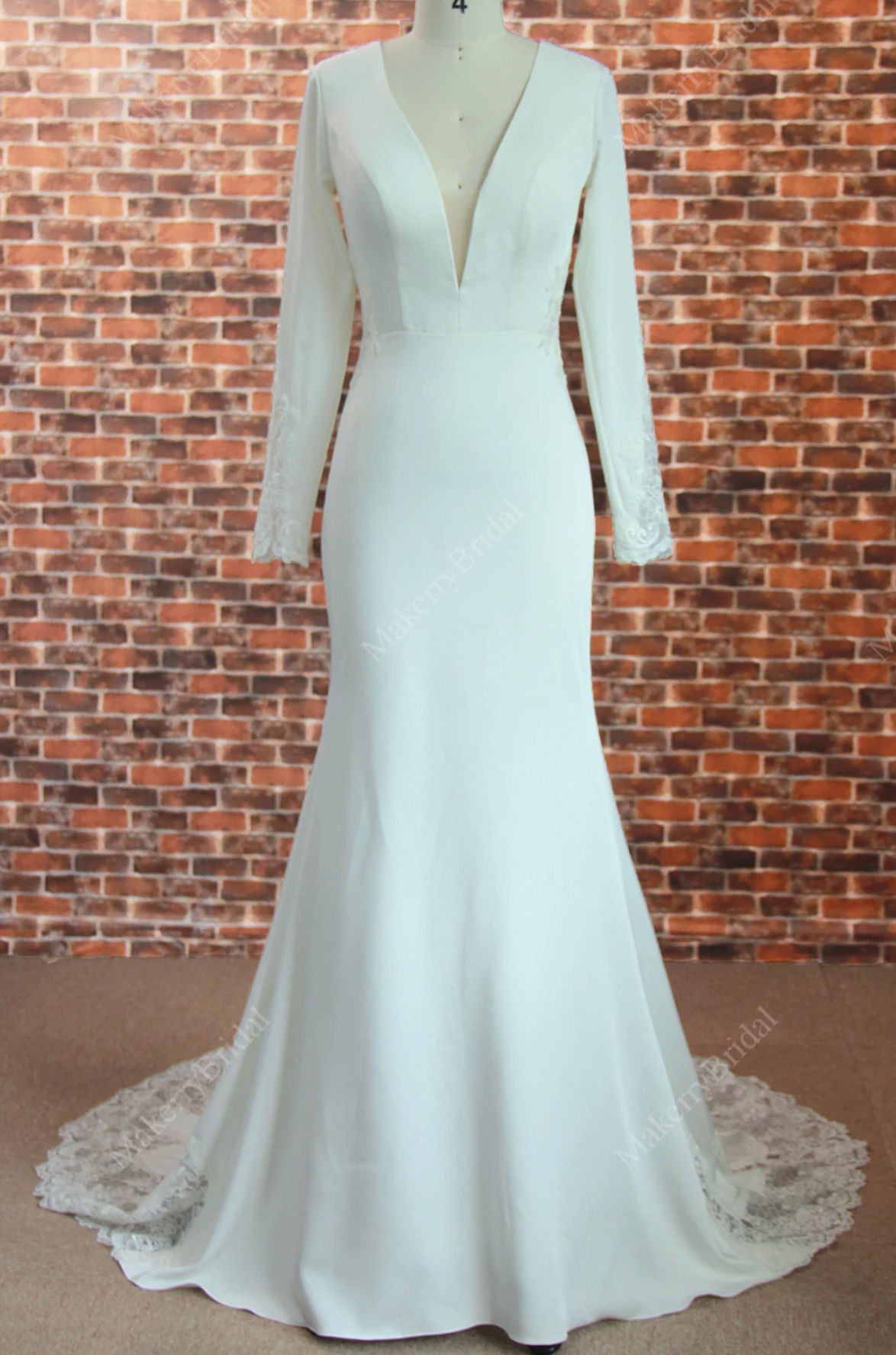 Wedding Dress Charming V-Neck Long Sleeves Lace Mermaid Bridal Gown, A juxtaposition of vintage glamour and modern appeal, this mesmerizing dress i