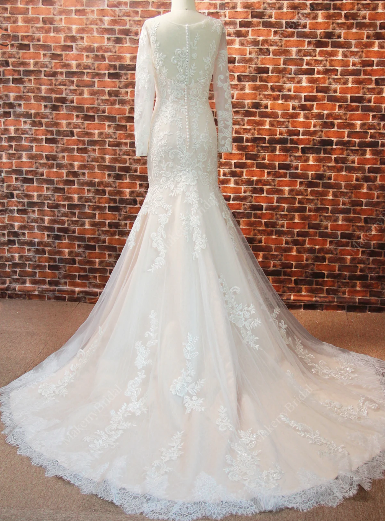 Wedding Dress Lace Long Sleeve Mermaid Bridal Gown, Equal parts elegant and romantic, this long sleeve illusion neck wedding dress will turn heads 