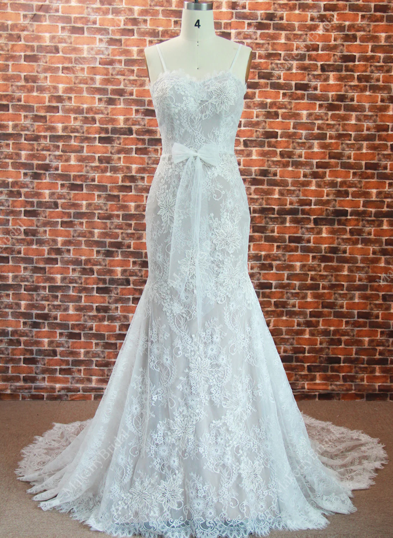 Wedding Dress Mermaid Chapel Train Floral Lace Bridal Gown, This wedding gown features a tulle, lace decorated bodice that delves into a sweetheart neckline