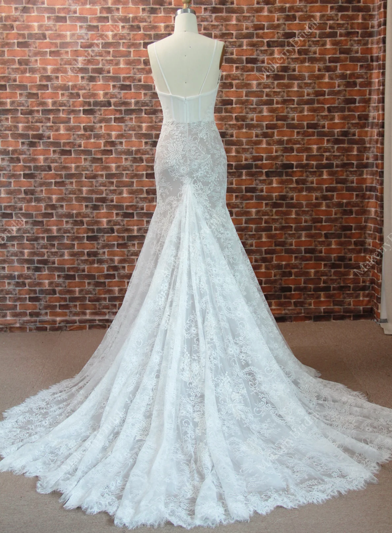 Wedding Dress Mermaid Chapel Train Floral Lace Bridal Gown, This wedding gown features a tulle, lace decorated bodice that delves into a sweetheart neckline