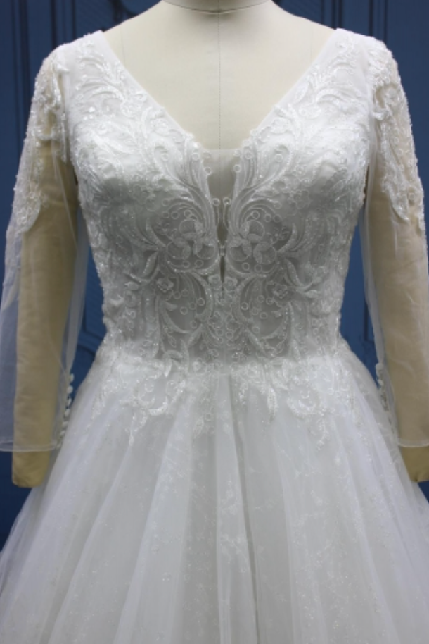 Plus Size Long Sleeve Wedding Dress Shinny Tulle