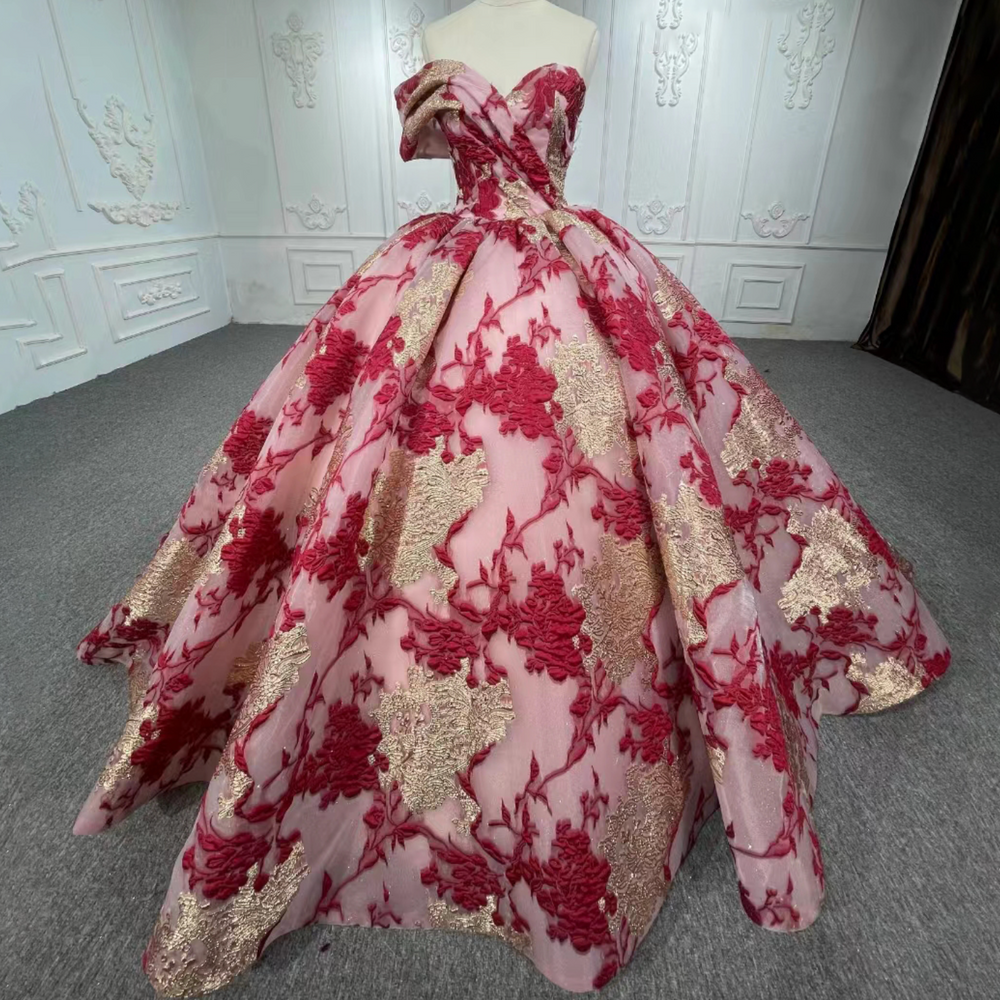 quinceanera dresses burgundy with gold Burgundy And Gold Lace Embroidery Quinceanera Dresses 2022 Off Shoulder Crystal Beaded Organza Puffy Ball Gowns Ruffle Sweet 16 Dress Brithday Party