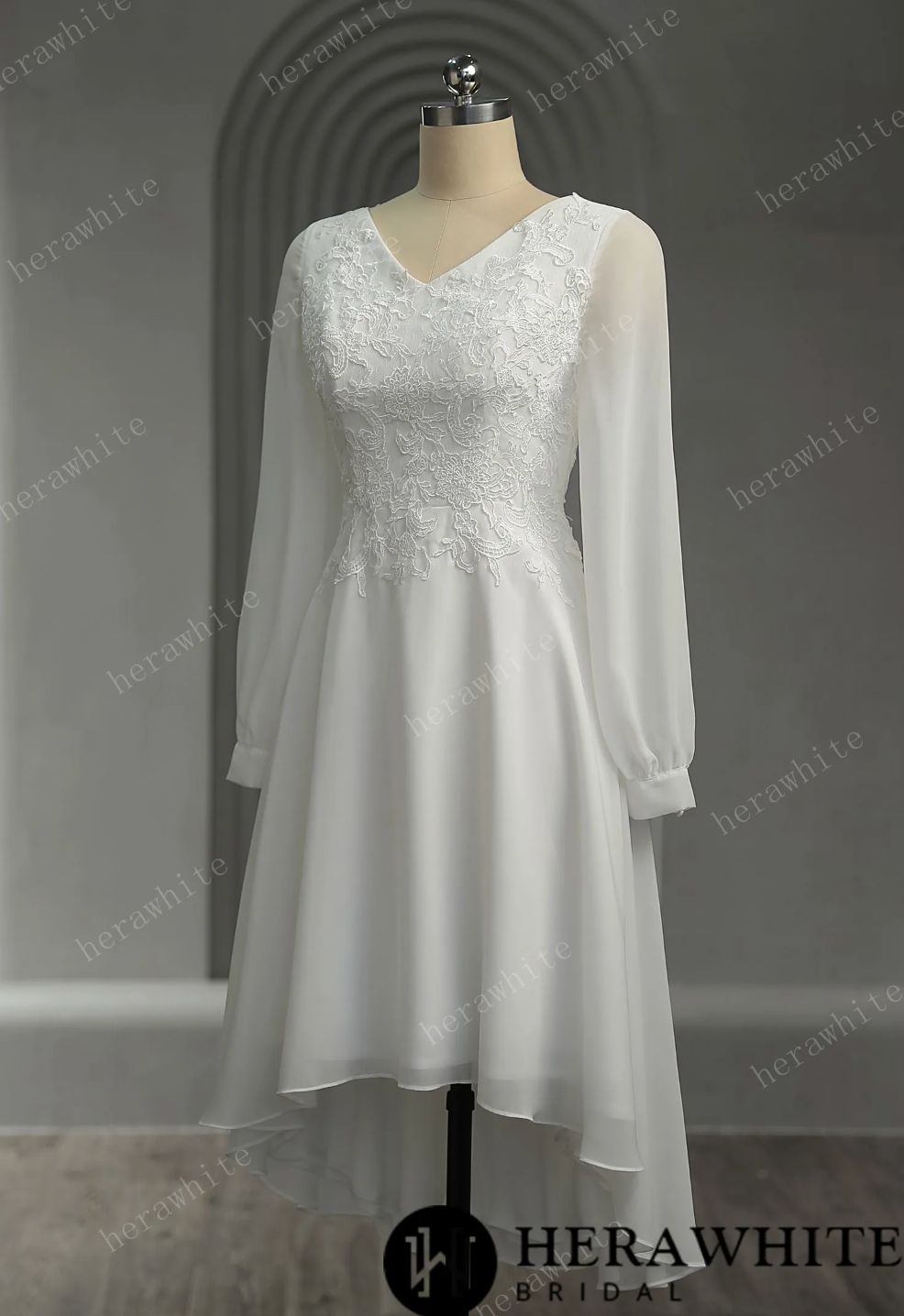 Mini Short Wedding Dress Chiffon Long Sleeves No Train, This wedding dress features a lace bodice, sheer long sleeves made of chiffon, a