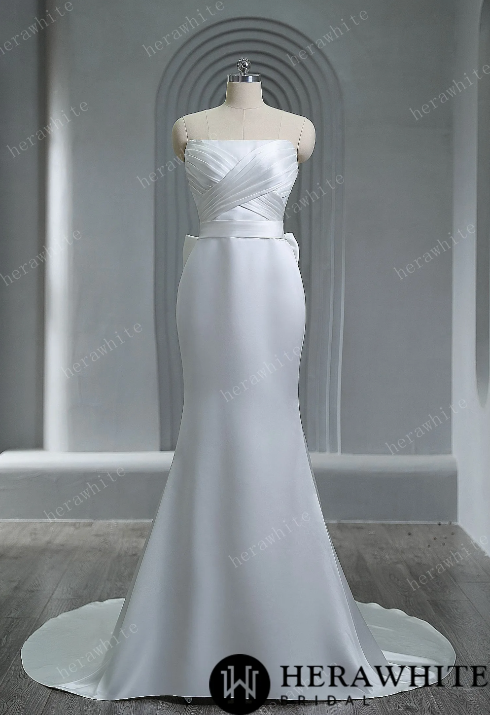 Satin Trumpet Wedding Dress Sleeveless Flare Bridal Gown Same As Photo / 14 Satin Trumpet Wedding Dress Sleeveless Flare Bridal Gown Same As Photo / 14