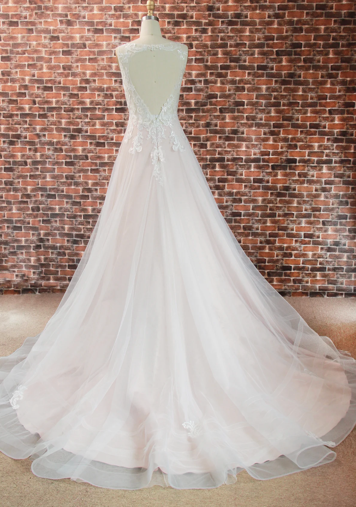 Wedding Dress V-Neck Heart-Shape Back A Line Bridal Gown