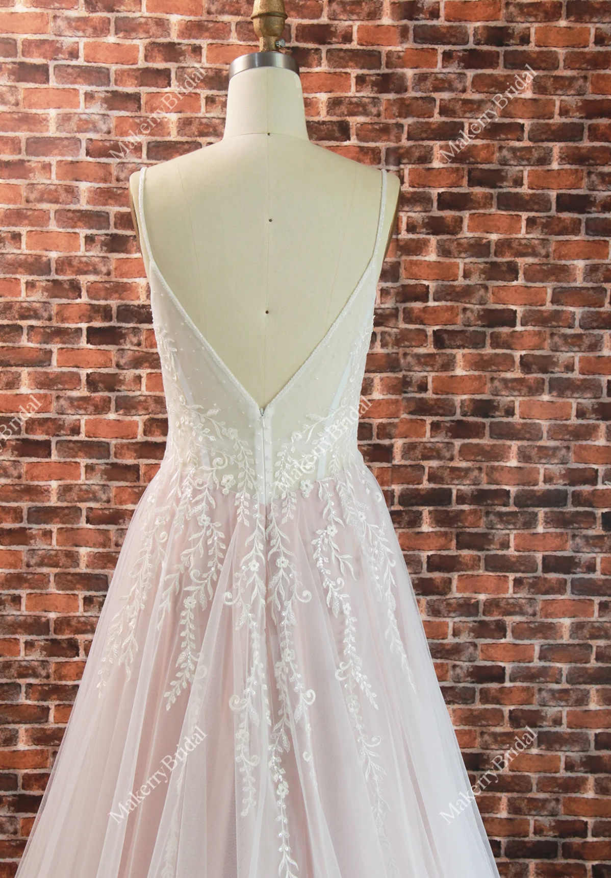 Wedding Dress A-Line with Spaghetti Straps With Train – Tulle Lux