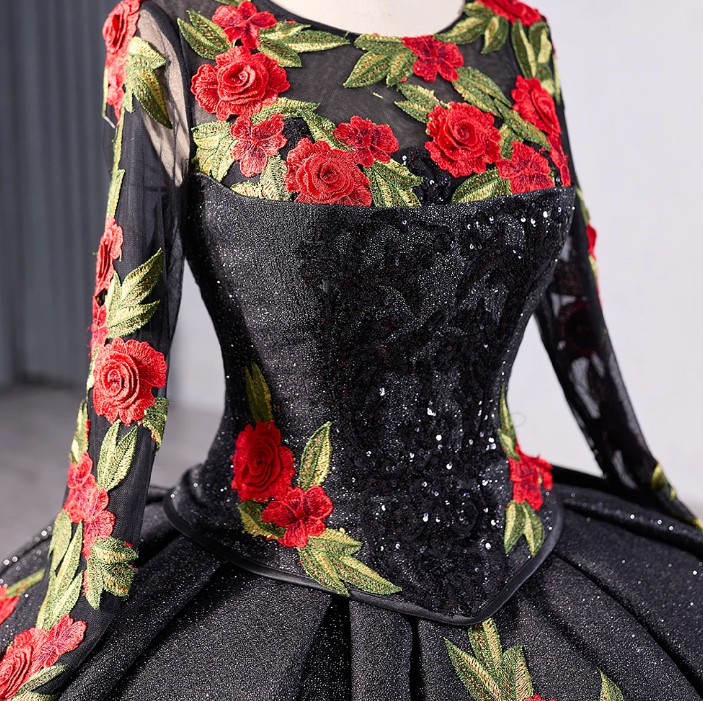 Quinceanera Dress Red Rose Black Ball Gown Same As Photo / 6 Quinceanera Dress Red Rose Black Ball Gown Same As Photo / 6