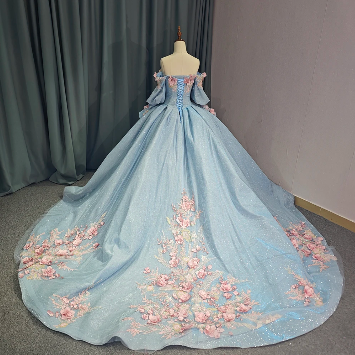 quinceanera dresses light blue Cinderella-Inspired Quinceaera Ball Gown with 3D Floral Appliqus Sleeveless Back Quinceanera Dresses | Blue |