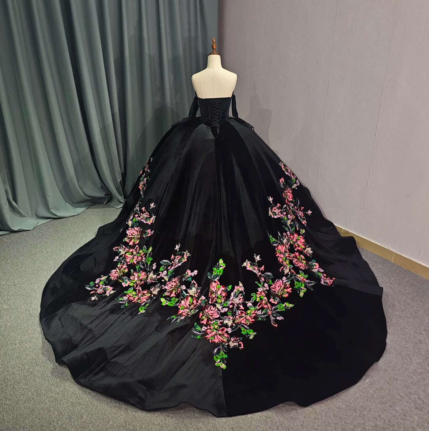 Quinceanera Dress Black Off Shoulder Ball Gown