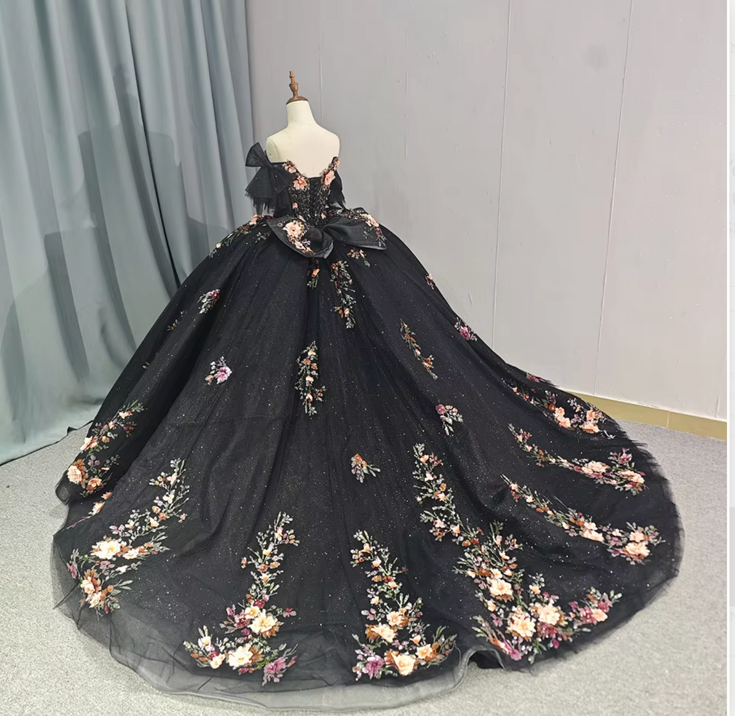  Quinceanera Dress Emerald Black Ball Gown 