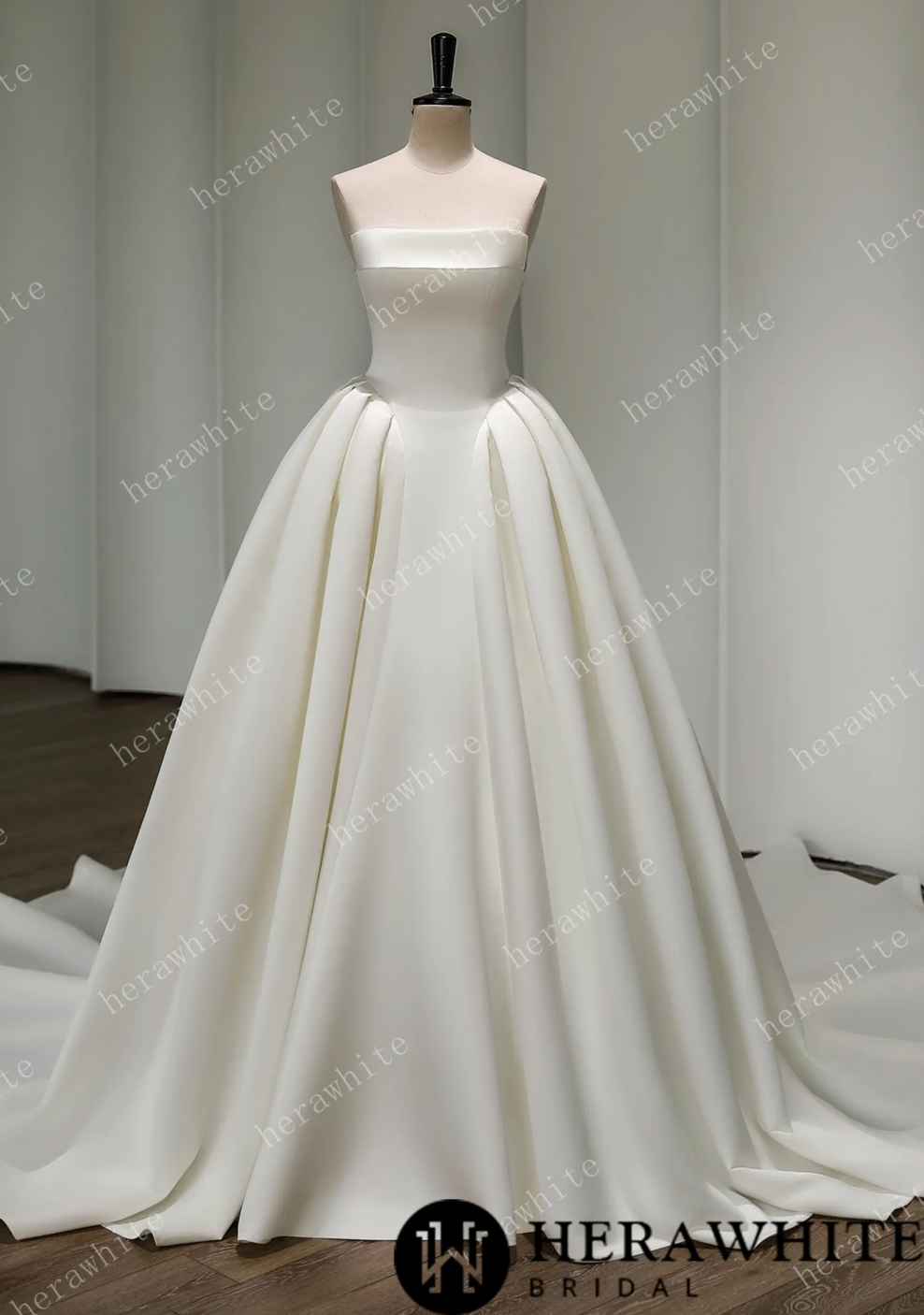Silk Wedding Dress Luxurious Strapless Bridal Ball Gown