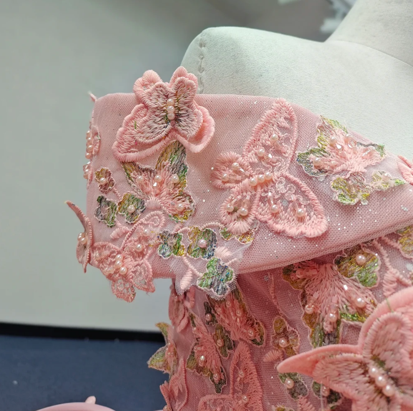 pink quince dress with butterflies Princess 3D Butterfly Beading Crystal Ball Gown Quinceanera Dresses Illusion Sequined Appliques Lace Corset Vestidos De 15 Aos fg5467