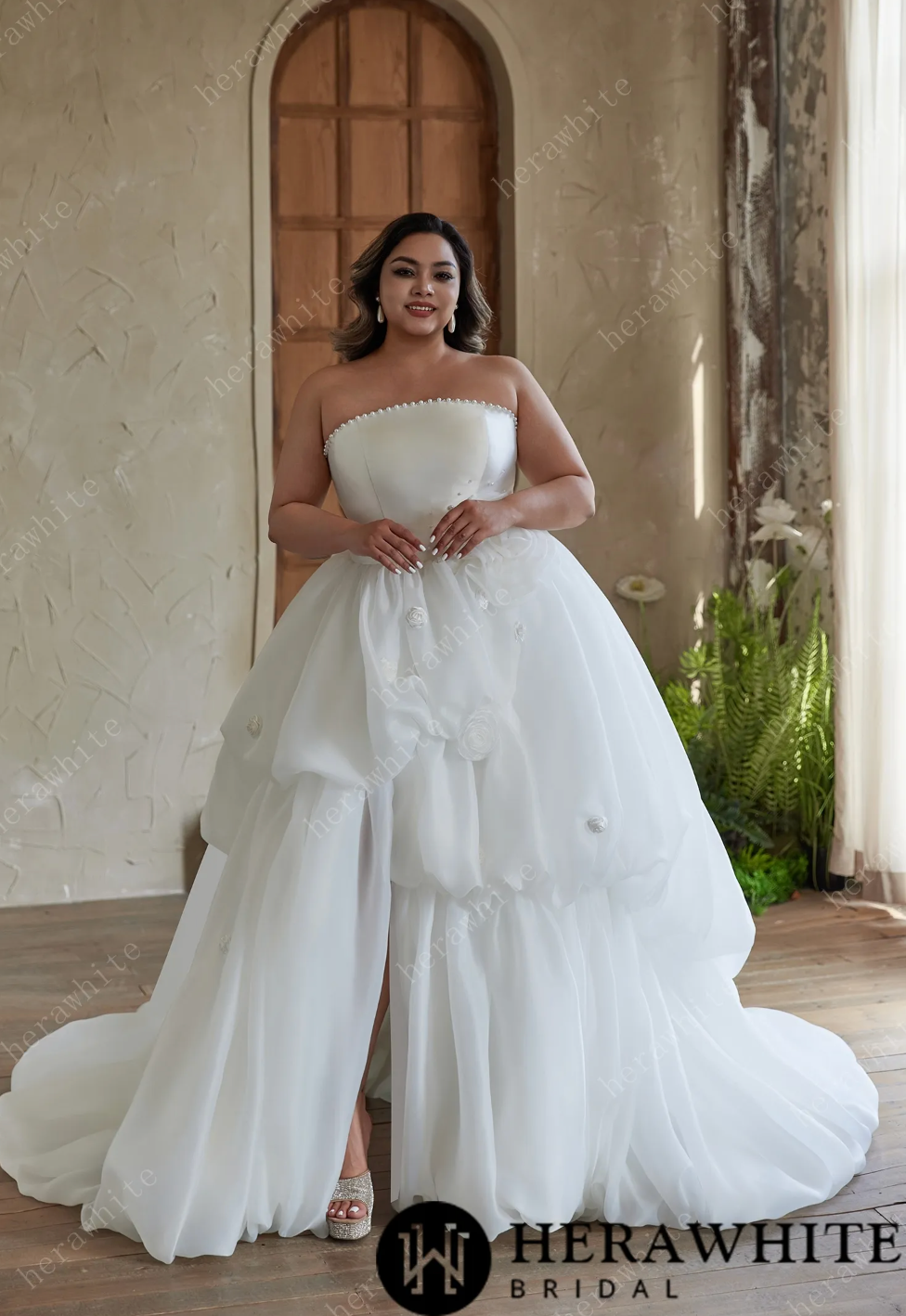 Plus size Wedding Dress Pearl Trimmed Floral Ball Gown 