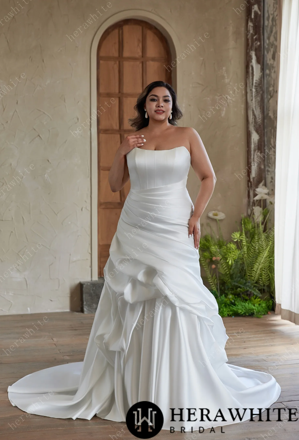 Plus Size Wedding Dress Satin Gown with A Unique Ruffle