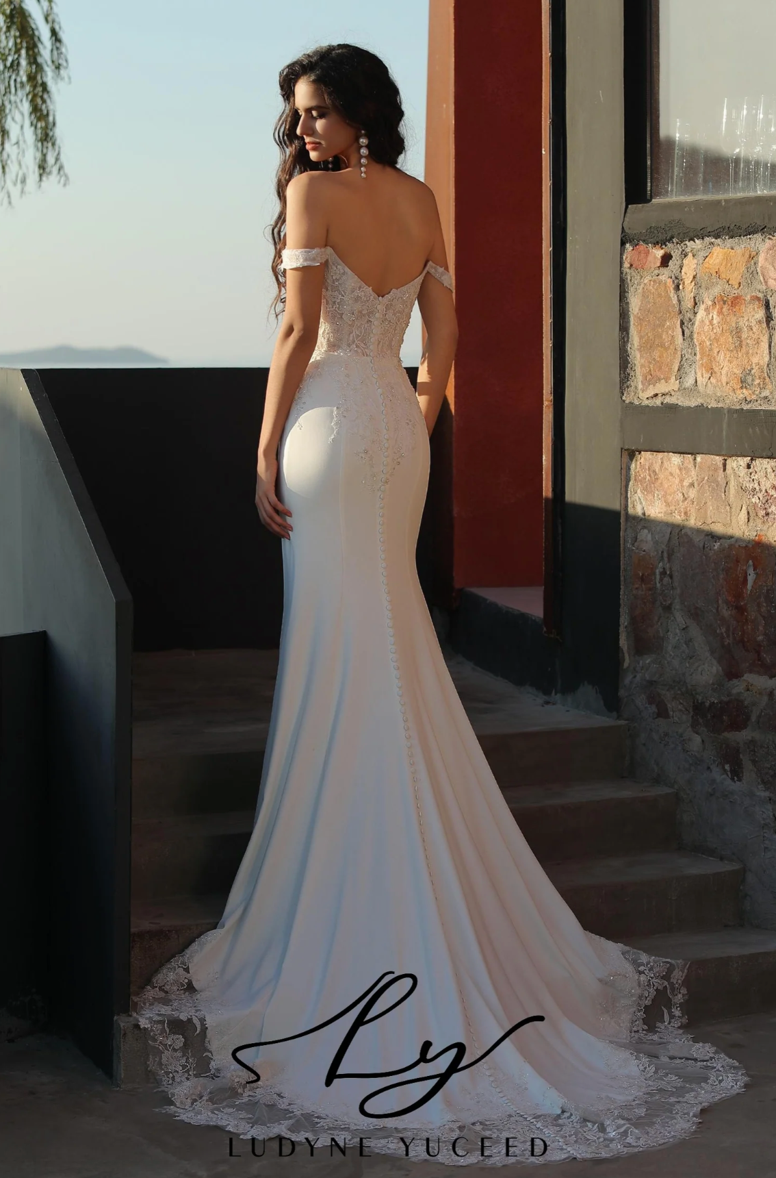 Wedding Dress Off The Shoulder Sheath Crepe Bridal Gown, This sophisticated wedding gown exemplifies modern bridal style with a sweetheart n