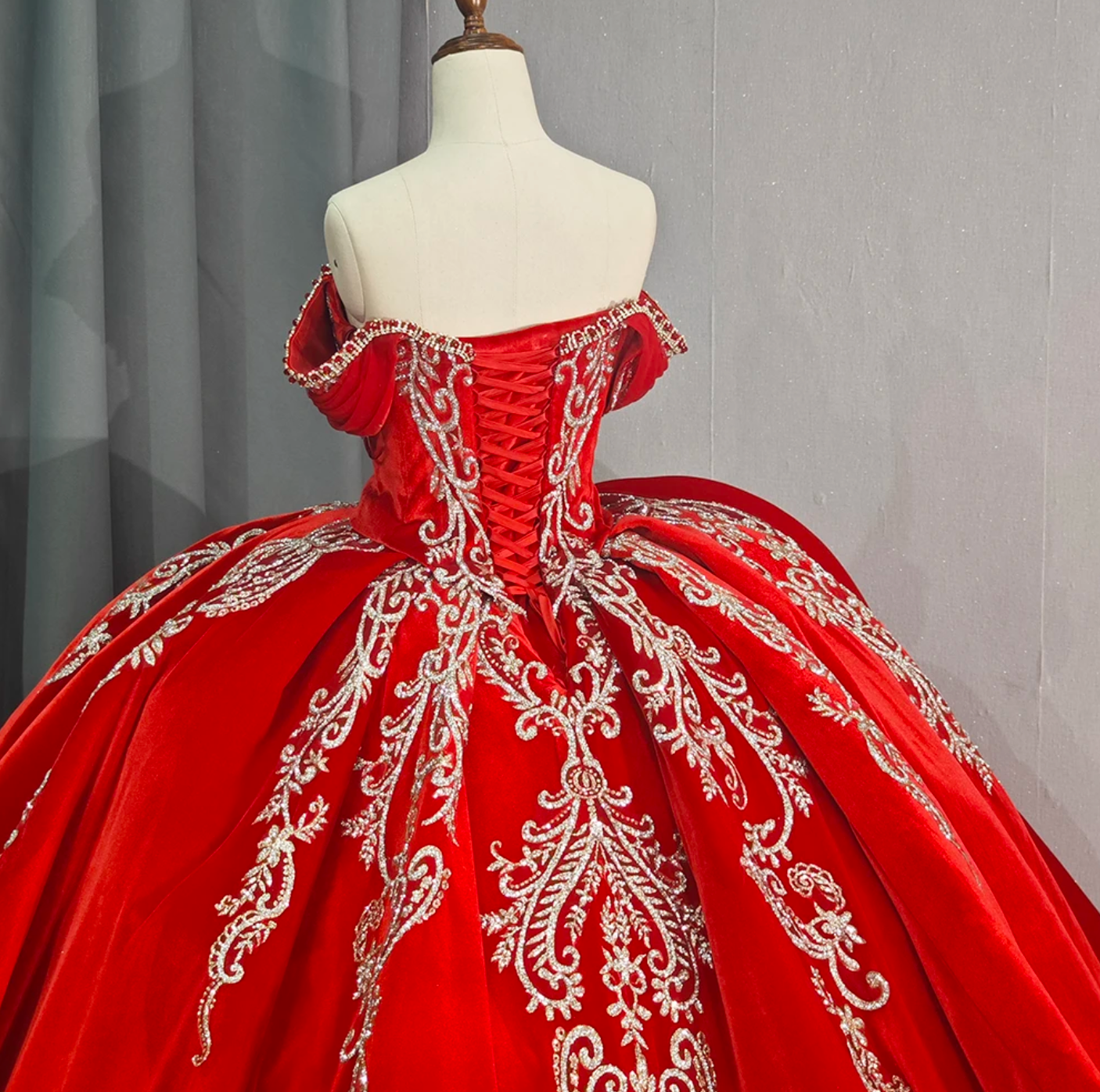 puffy red quinceanera dresses Delicate Burgundy Quinceanera Dresses Cap Sleeve Lace Appliques Tulle Puffy Ball Gown 2018 Sweet 16 Dress