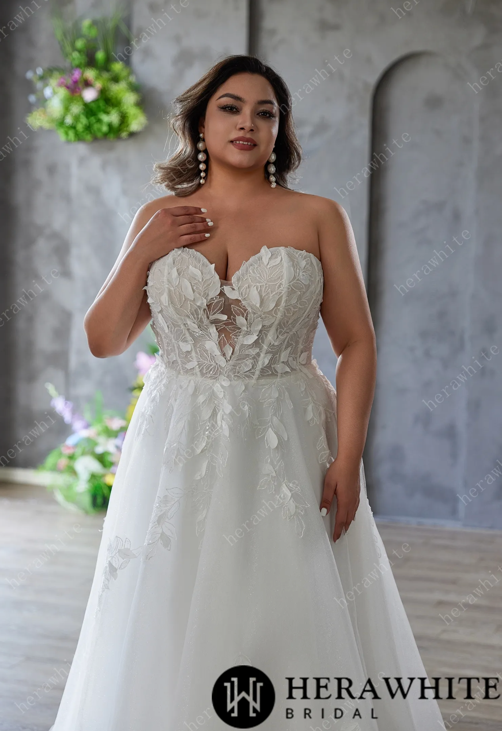 Plus Size Wedding Dress Sweetheart Tulle with 3D Lace
