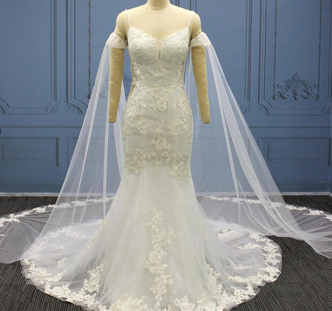Plus Size Wedding Dress Detached Tulle Lace Cape Bridal Gown, Behold a plus size mermaid gown made of sumptuous tulle and floral lace with a lace-trimmed hem 