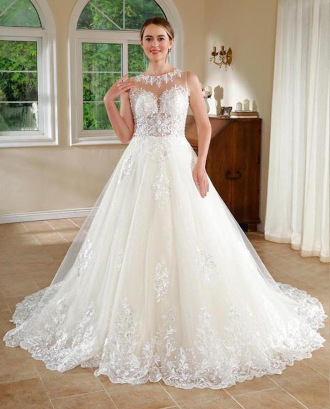Vestido de novia de corte A con escote redondo y encaje de ilusión 