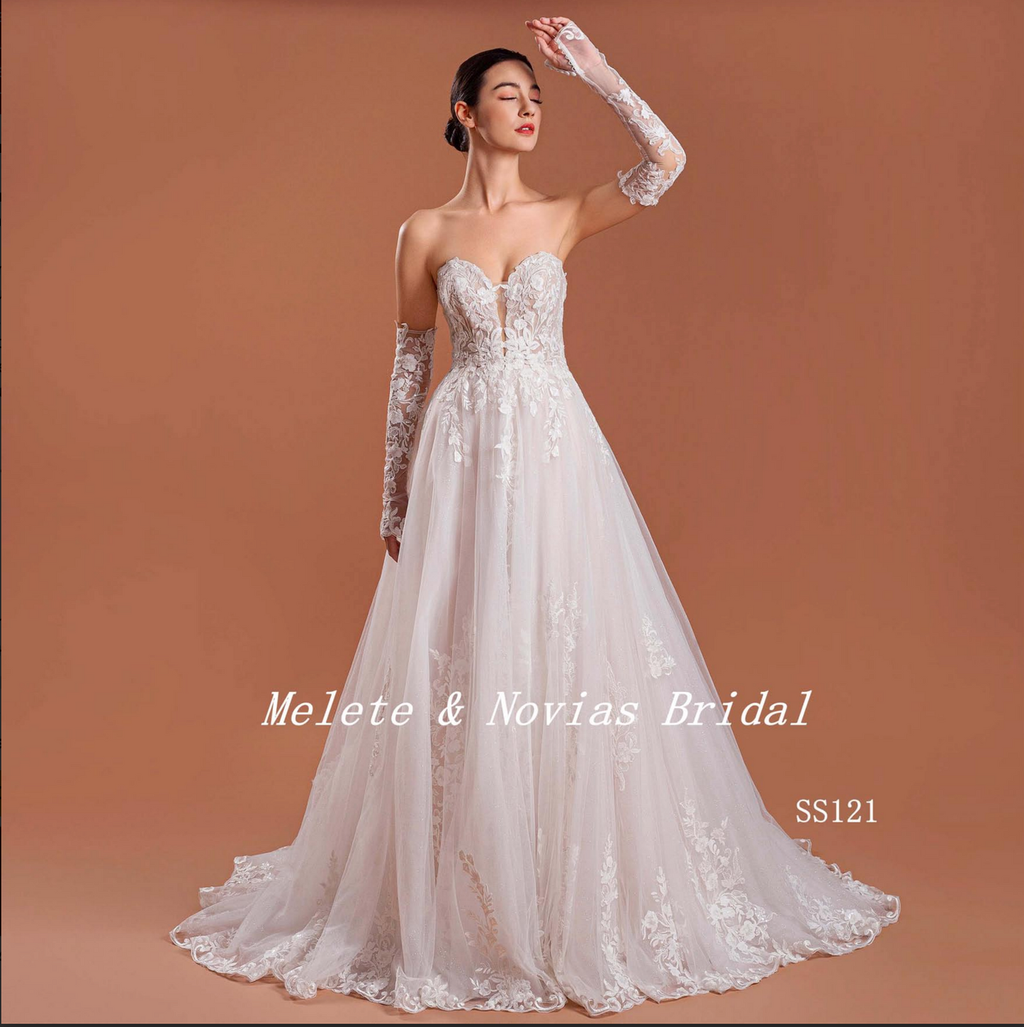 Vestido de novia moderno de corte A con encaje de tul y escote en V profundo con mangas separadas