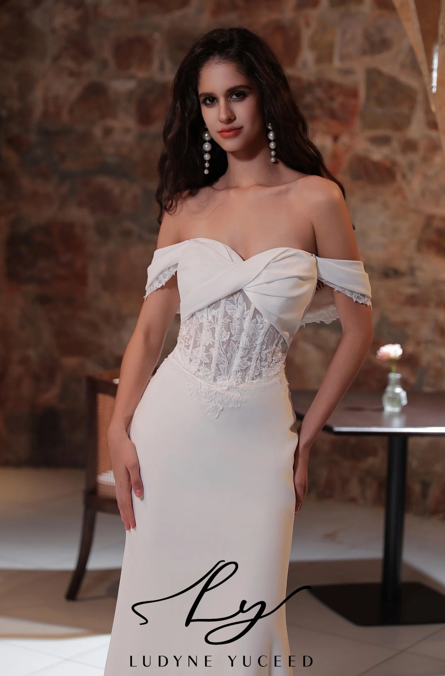 Wedding Dress Crepe Illusion Lace Train Bridal Gown, This crepe wedding dress elegantly blends simplicity with modern sophistication.