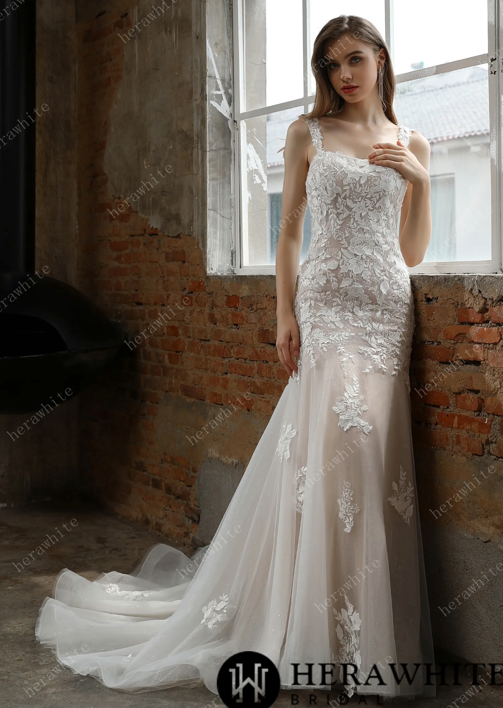 Sparkle Tulle Mermaid Wedding Dress Lace Bridal Gown, a rich, flawless mermaid wedding gown. The delicate lace straps meet a soft square neckline bodice