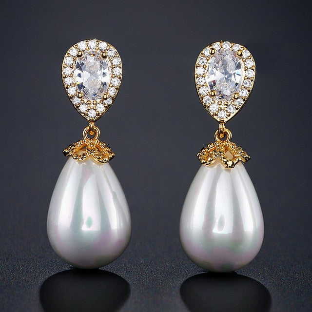 Pearl Cubic Zirconia Crystal Wedding Earrings Jewelry Accessory , The delicate sparkle of faceted crystal dazzles in these elegant dangle and drop earrings.