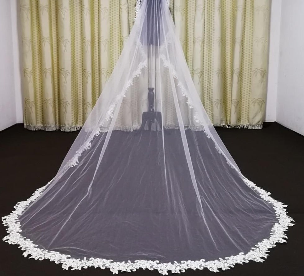 Wedding Veil Cathedral Length Lace Edge One Layer Bridal Accessory, Experience the sheer elegance and beauty of our Cathedral Bridal Veil Lace Edge Weddin