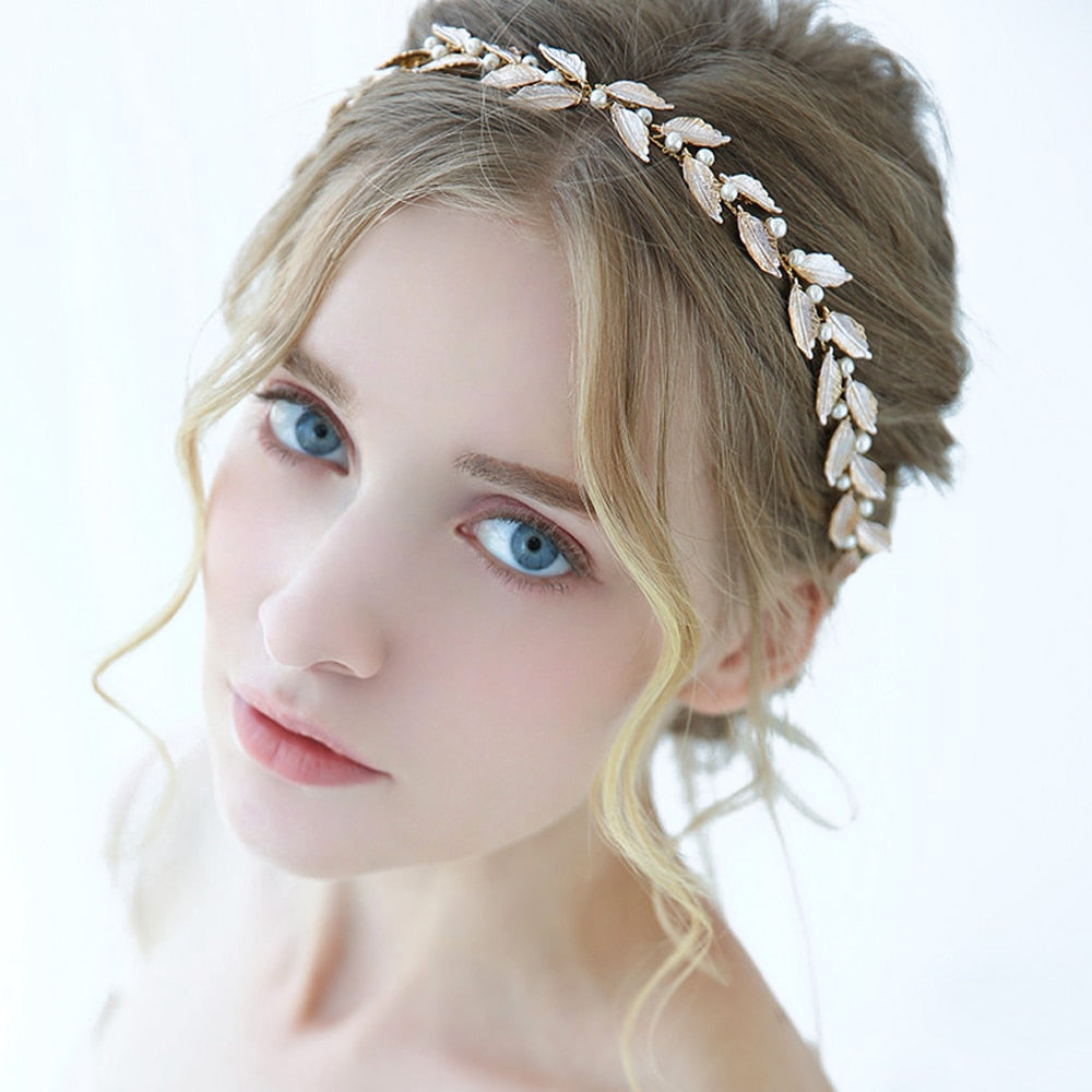 Bridal Headpiece Pearl Wedding Headband Tiara Accessory, Experience the perfect blend of minimalist design and vintage elegance with this bridal headband