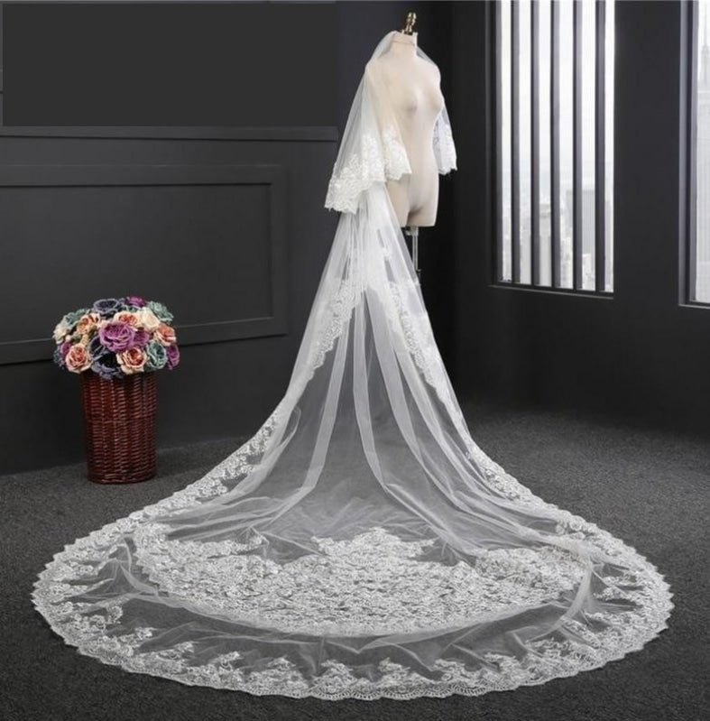 Wedding Veil Cathedral Length Two Layers Lace Edge Bridal Accessory, Featuring a stunning lace applique pattern, this veil adds a touch of elegance 