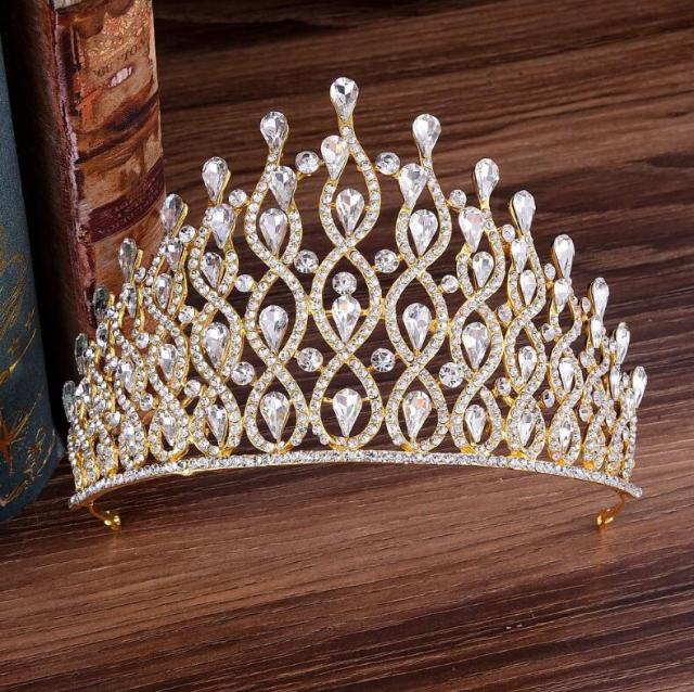 Crystal Royal Tiara Bridal Pageant Wedding Hair Accessory, Elevate your beauty game with this crown fit for a queen! Adorned with vibrant crystal combos,